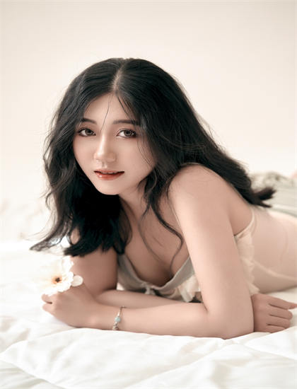 欧美AAAA级A片又粗又硬-野花电影在线观看免费高清完整版